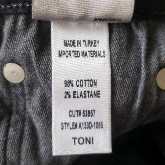 AGOLDE Toni Mid Rise Straight Jeans, Black, Sz 29 - Picture 13 of 13